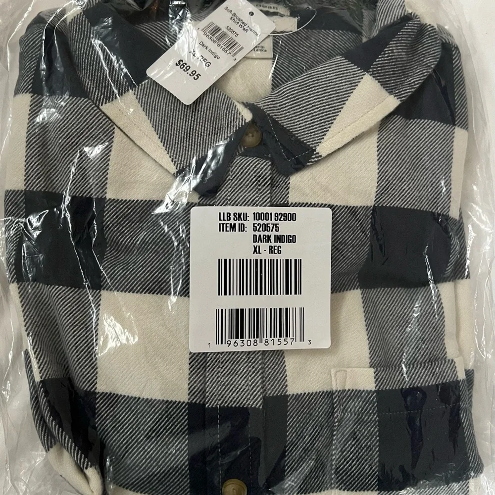 L.L. Bean Navy and Cream Checkered Button-Down Shirt - Picture 6 of 7